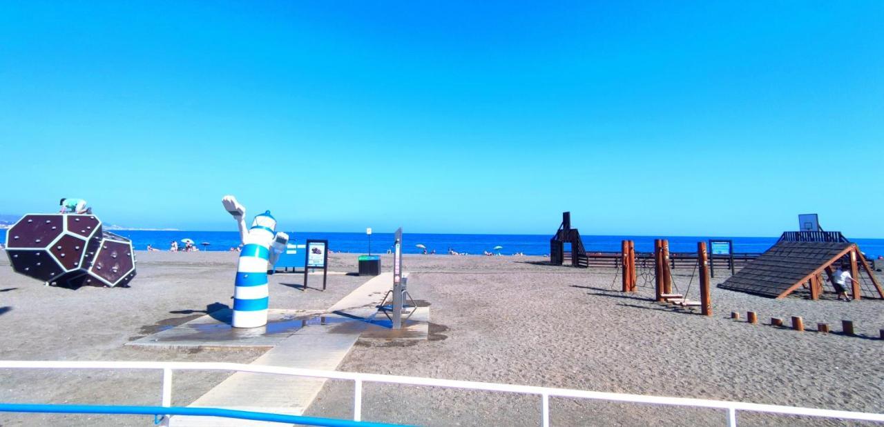 Weekend Beach Small House - Alojamientos La Torre Torre Del Mar Exterior photo